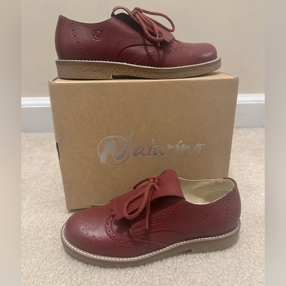 Naturíno Brooklyn Brogue Leather Lace Up Shoes Kids Size 32= Girls Size 1 NWT